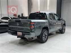 نیسان فرۆنتیر